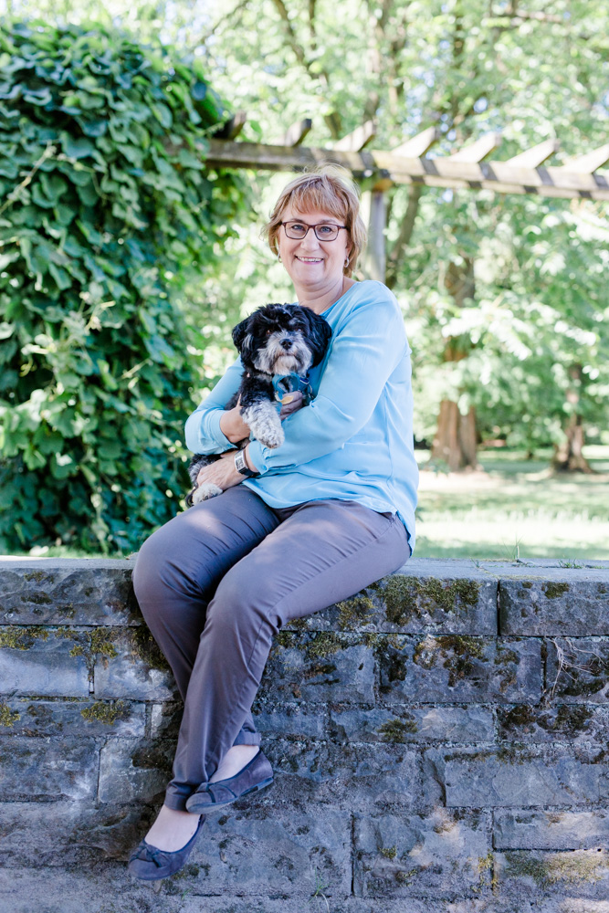Familienshooting mit drei Hunden im Stadtpark Hamburg